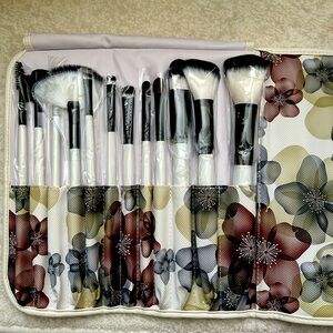 Makeup brush set